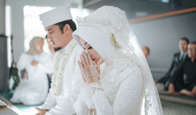 Menikah Dengan kekasih 752x440 ew2rd2 1