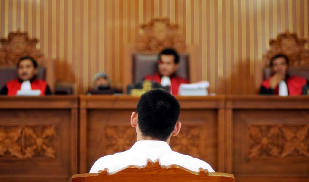 sidang ilustrasi Ari Saputra